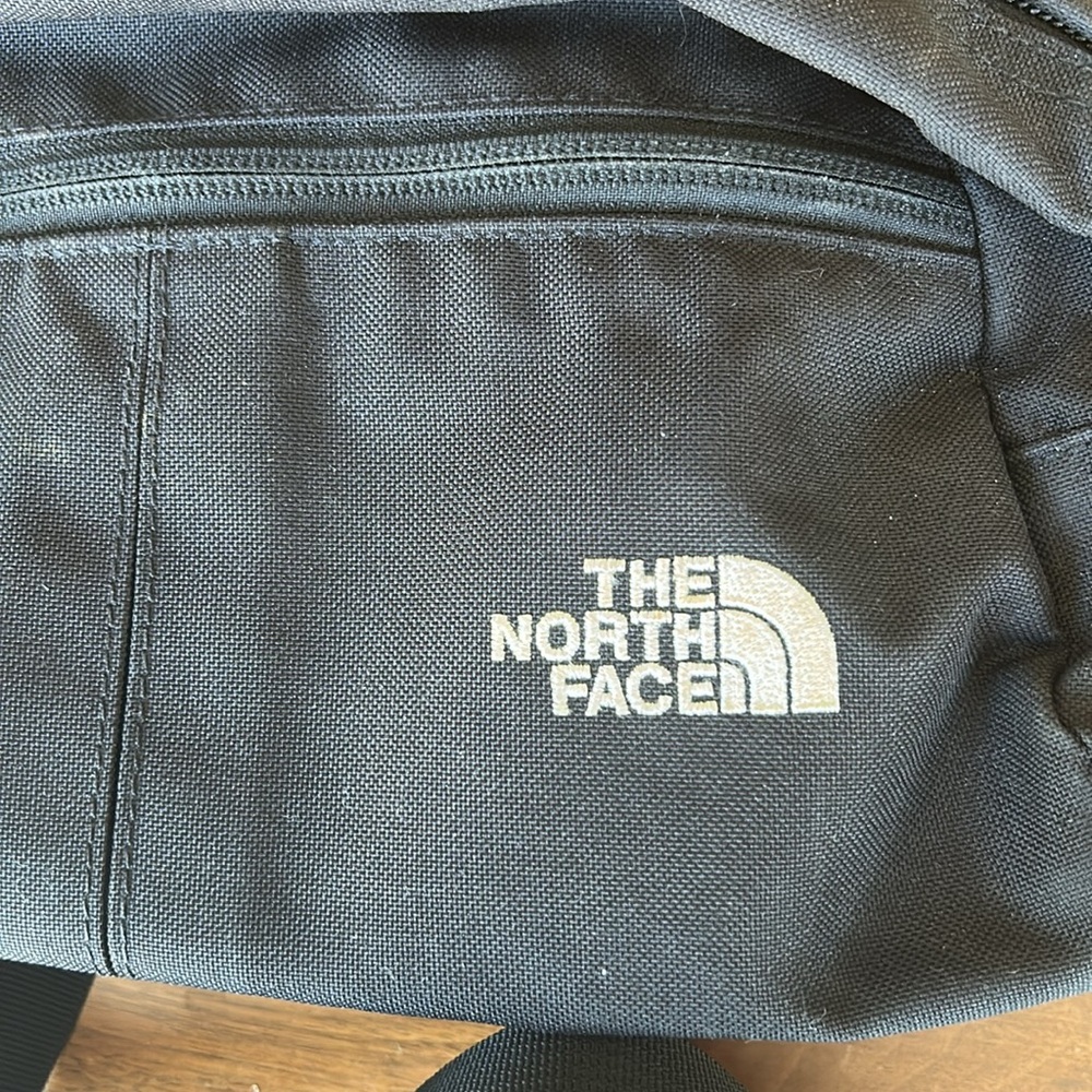 The North Face Roo II Lumbar Pack - Picture 3 of 6